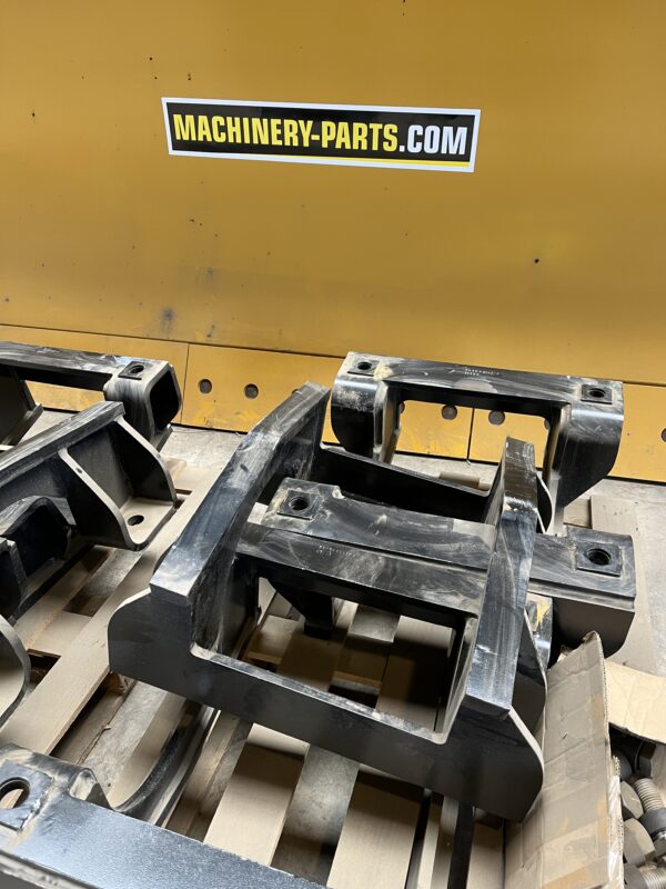 CAT 374 TRACK GUARD 390-5668 / 148-3095 / 3905668 / 1483095 / 390-5669 / 3905669 - Image 3